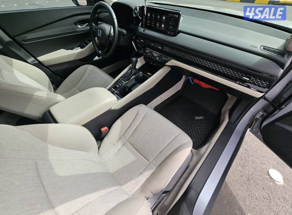 للبيع هوندا اكورد هايبرد سبورت موديل ٢٠٢٣ نظيفة جدا6