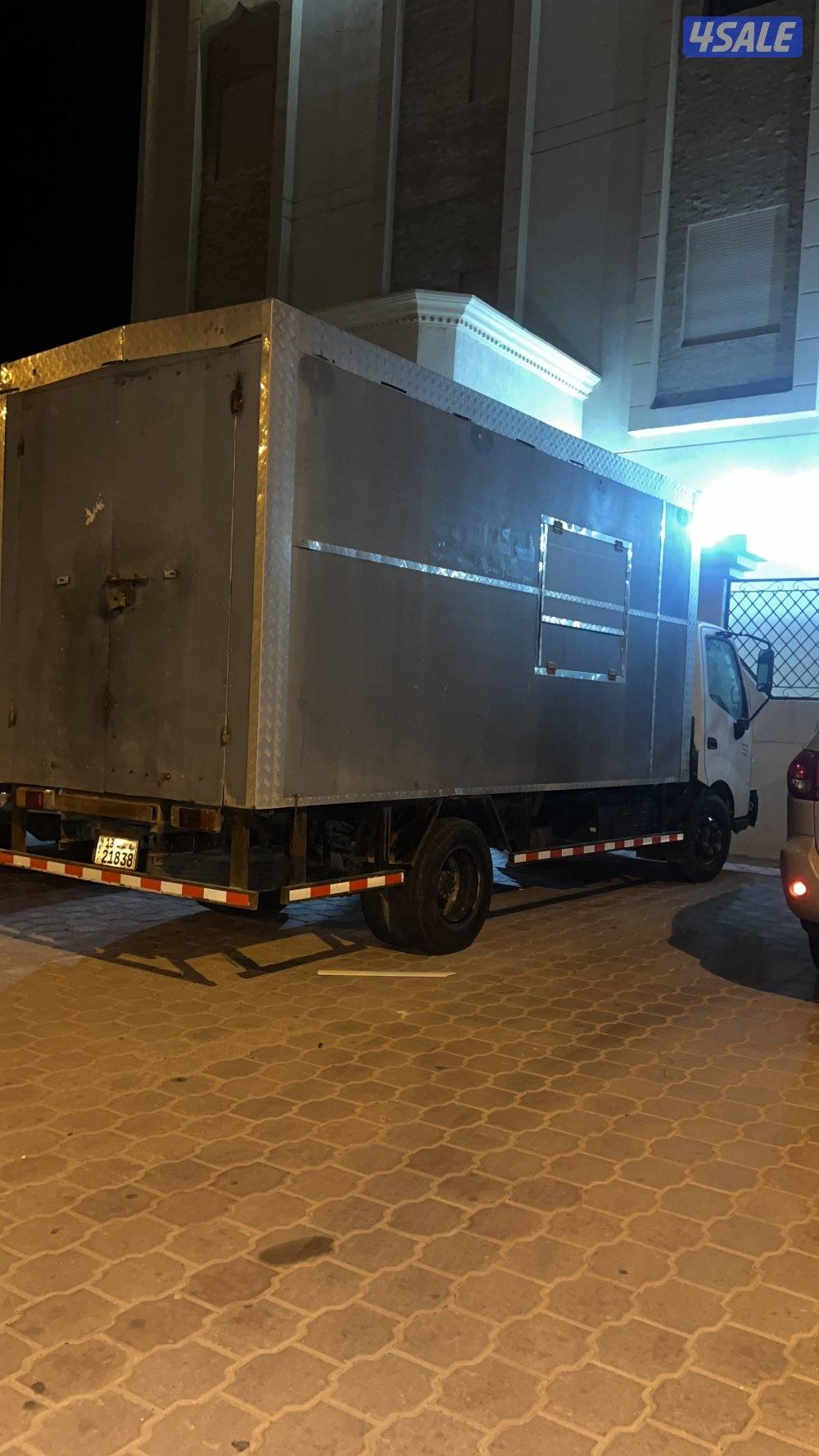 للبيع بقاله متنقله هينو يابانيه0