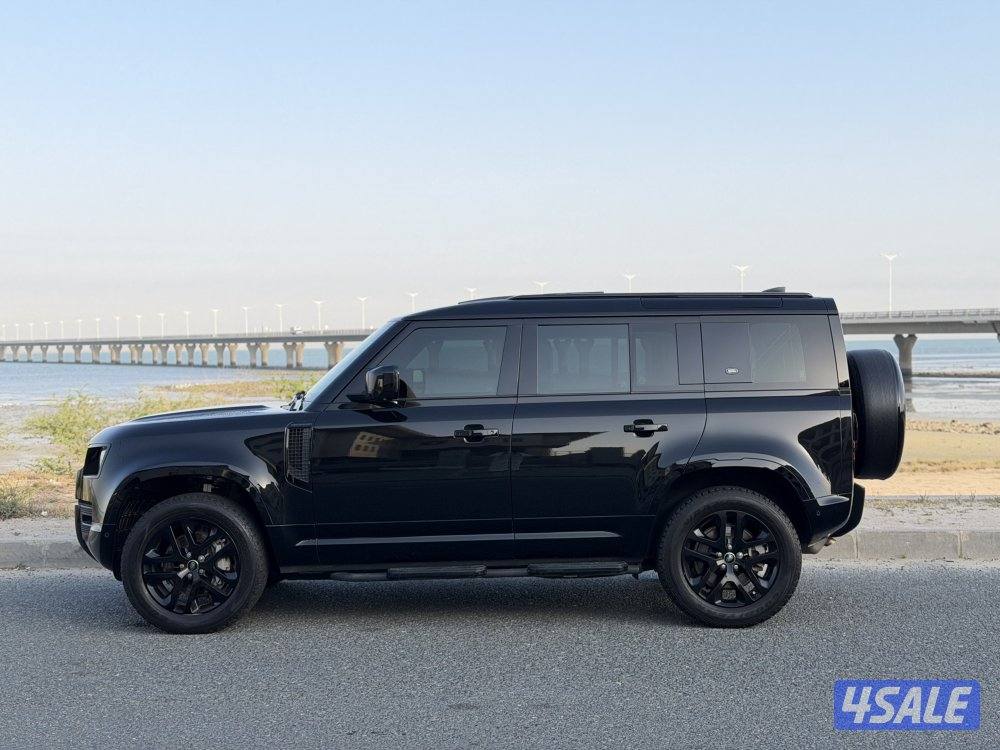 Defender 110 P400 _ موديل 2023 وارد الغانم تحت الكفاله صبغ الوكاله3