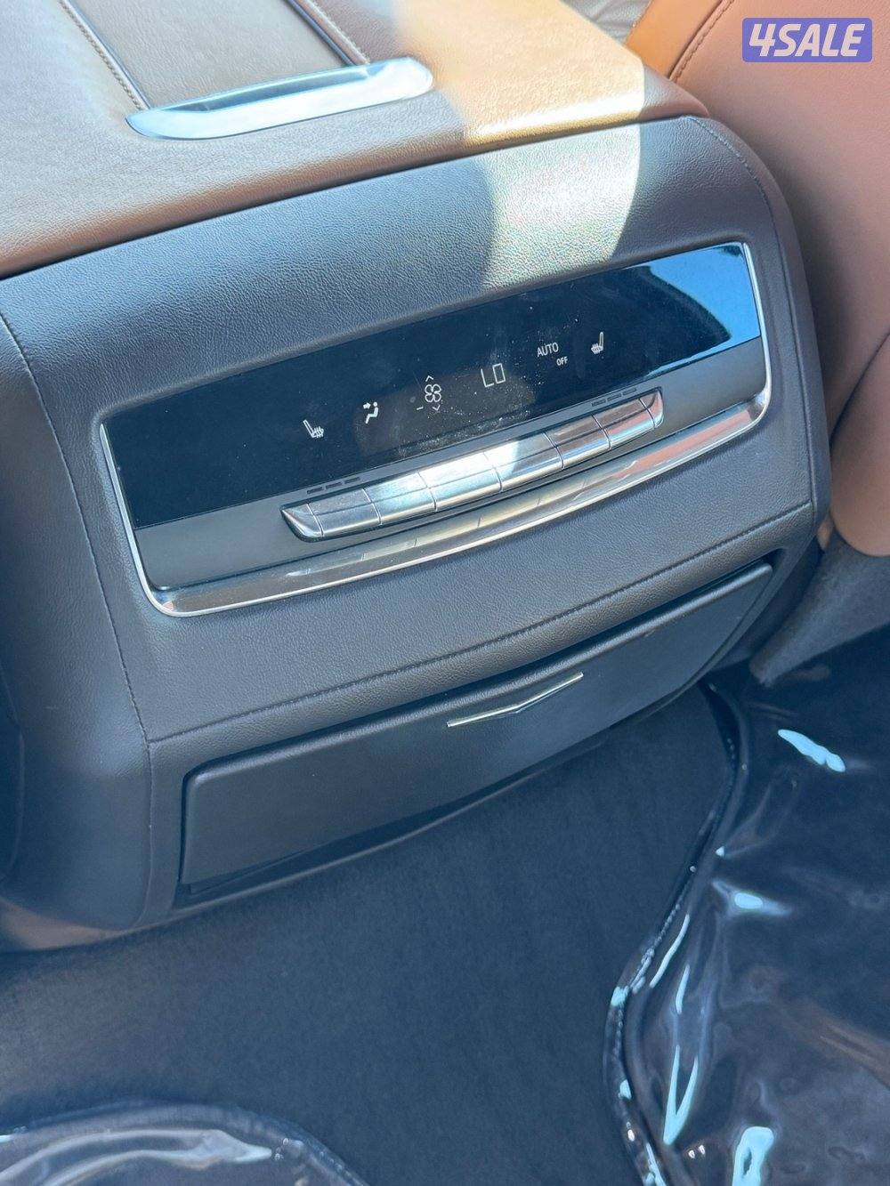 للبيع اسكاليد بلاتينيوم 60012