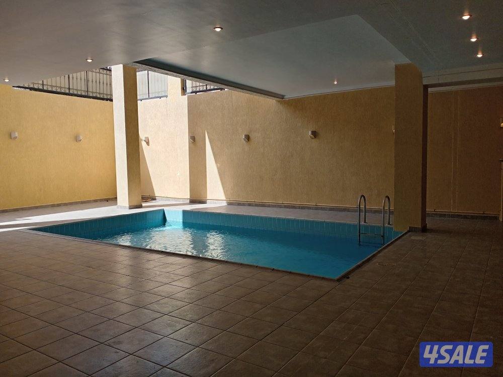 للإيجار دوبلكس في الروضة ويوجد شقه كبيره بنفس الفيلا7