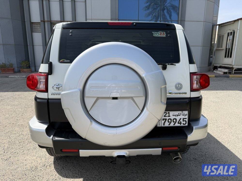 تويوتا FJ 20233