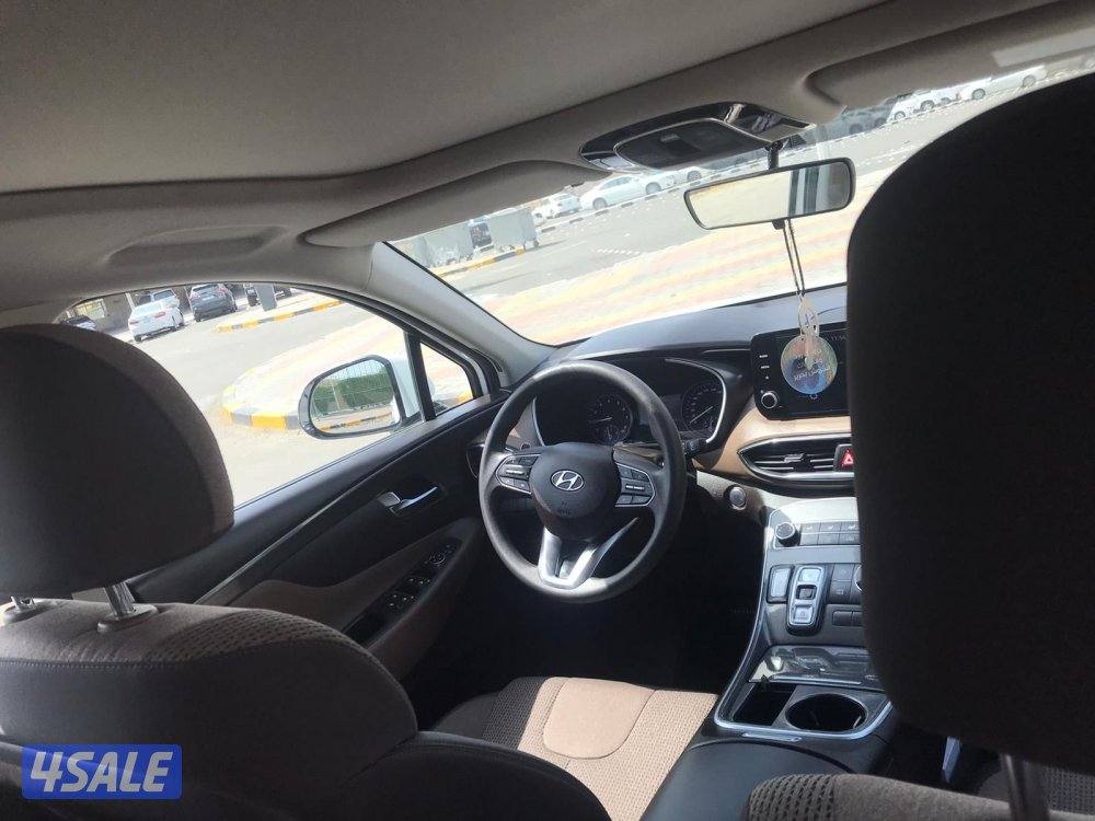 للبيع سيارة هيونداي 2023 سنتافي ممتازة جدًا6