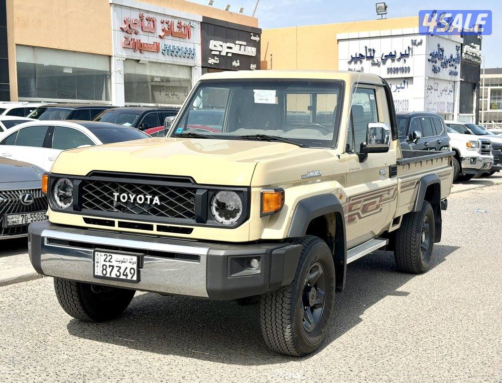 وانيت لاندكروزر 2025 الساير (قير اوتوماتيك) تحت الكفالة0