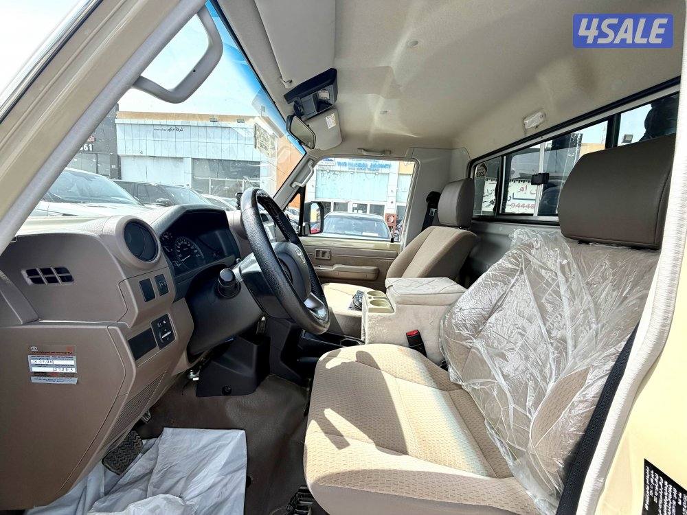 وانيت لاندكروزر 2025 الساير (قير اوتوماتيك) تحت الكفالة8