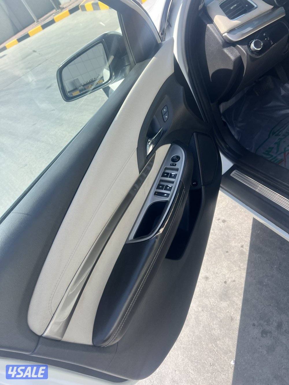 للبيع كابرس 2015 ال اس 8 سلندر صبغ وكاله وارد الغانم ماشيه 200 فقط4