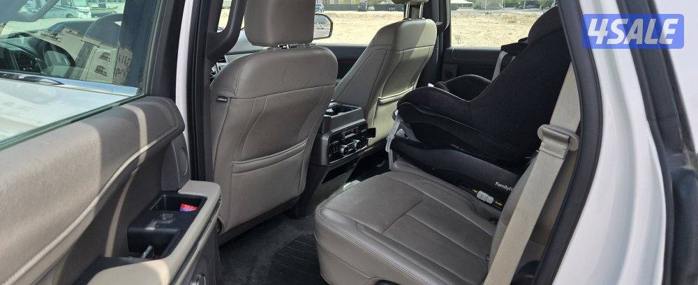 للبيع فورد اكسبدشن 2018 FX4 مع دبل3