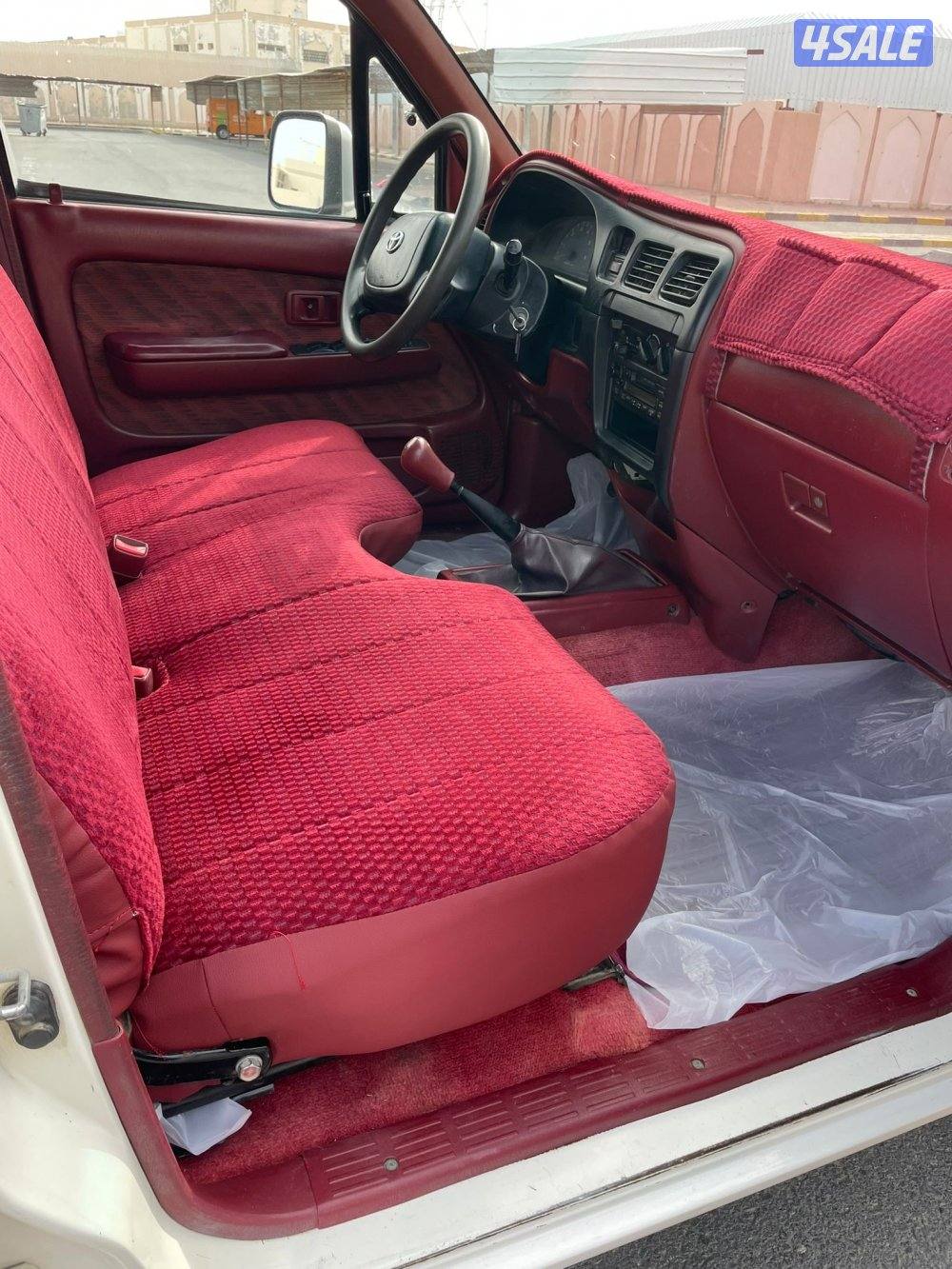 هايلكس 2000 م12