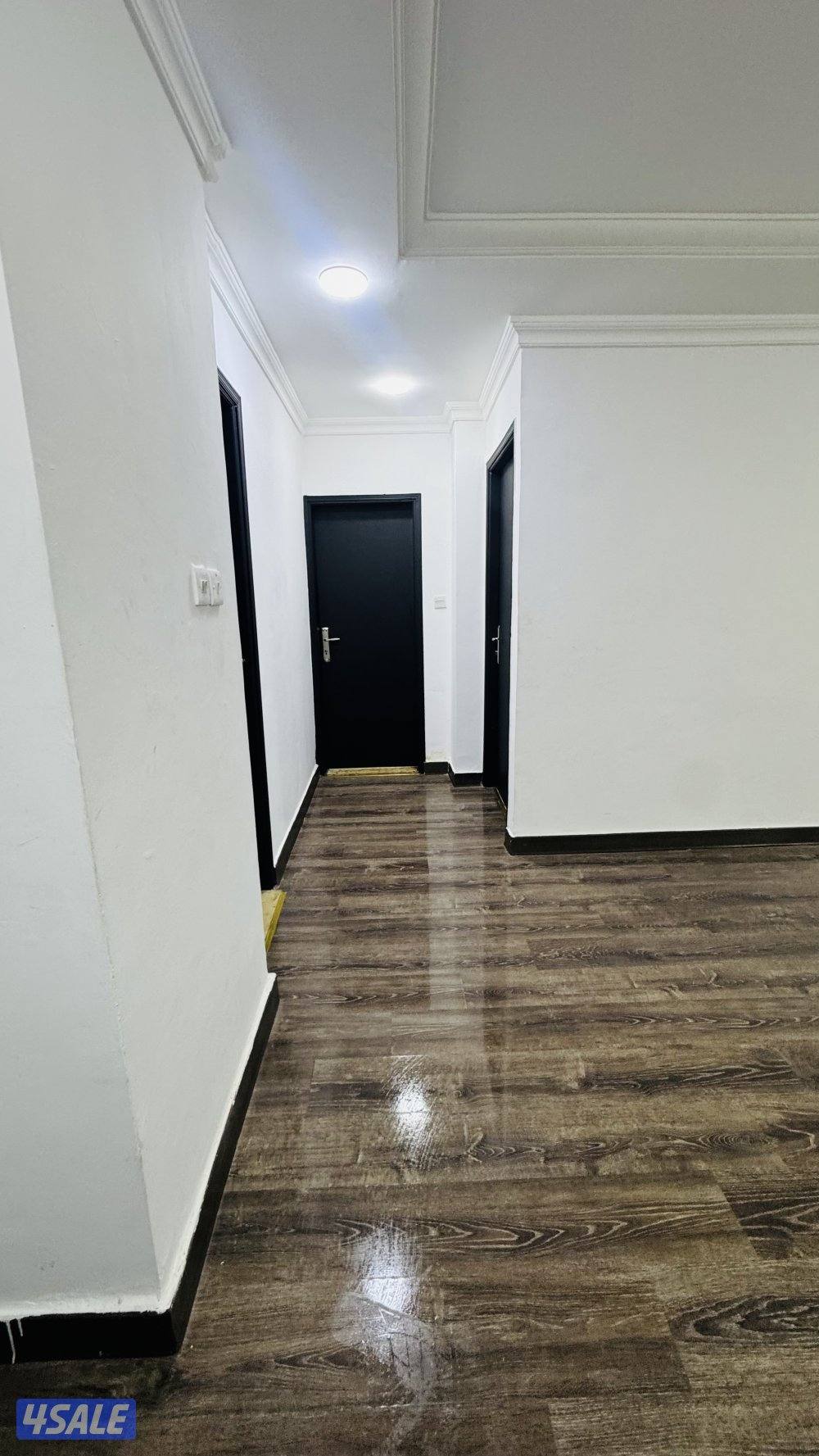 شقه للايجار بحولي غرفة وصالة وحمام ومطبخ مساحات كبيرة جدا6