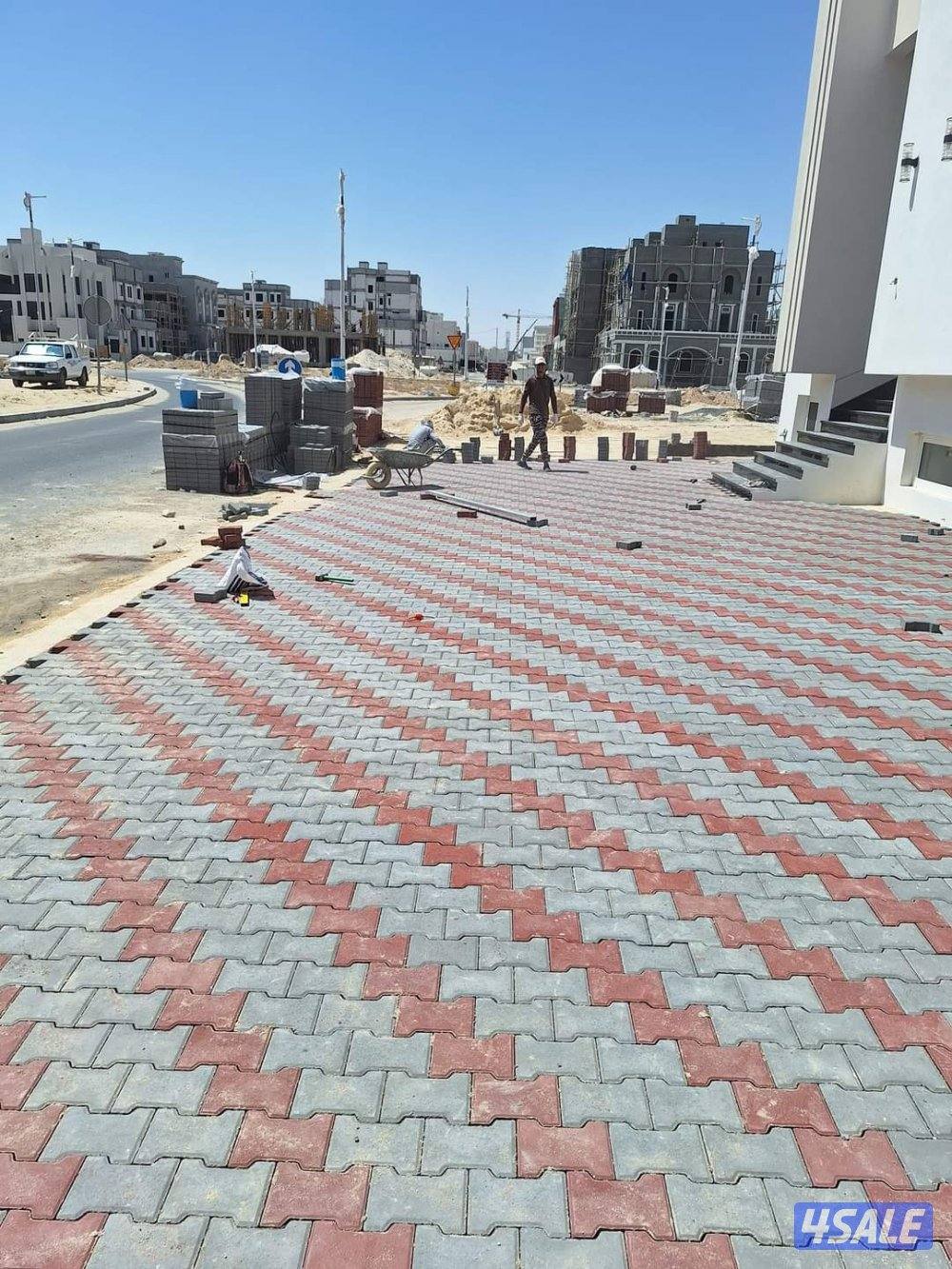 معلم فني لتركيب وتوريد جميع انواع البلاط المتداخل والكربستون2