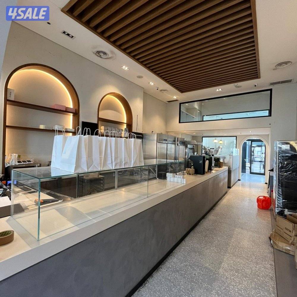 محل تجاري مع فترة سماح للإيجار في الشويخ الصناعية1