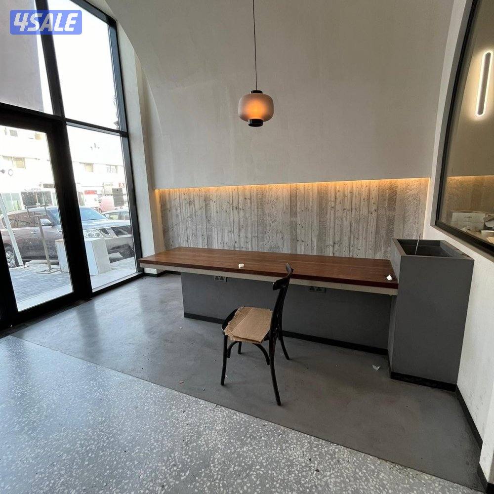 محل تجاري مع فترة سماح للإيجار في الشويخ الصناعية2