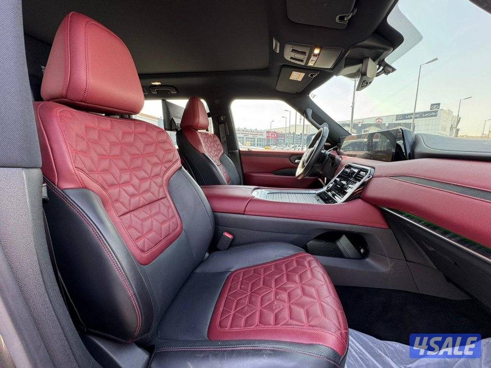 نيسان باترول V6T-بلاتنيوم .TURBO
موديل 2025 
ماشي 53.000 k.m5