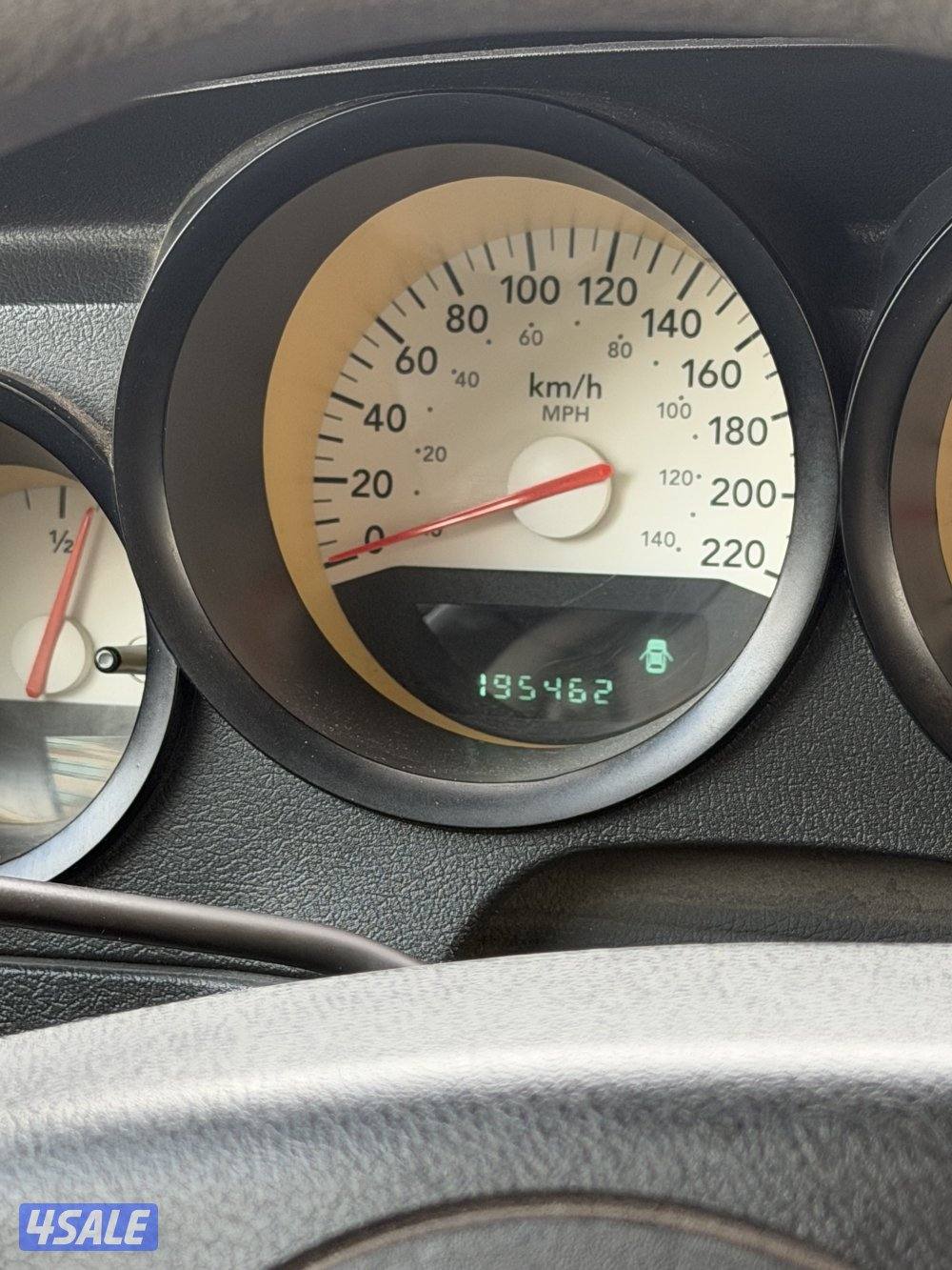 للبيع دوج تشارجر شرط الفحص عداد 195 الف بحاله نادره13