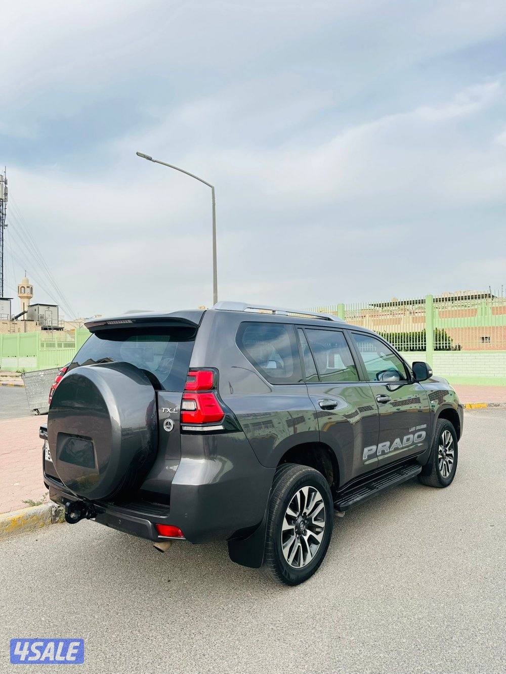 للبيع برادو TXL 2022 الدرجة الاولى صبغ الوكالة عداد 44 الف الساير2