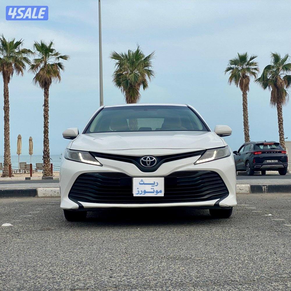 بيع🔺شراء🔺تثمين

للبيع تويوتا كامري LE
موديل 2020
العداد 100 الف1