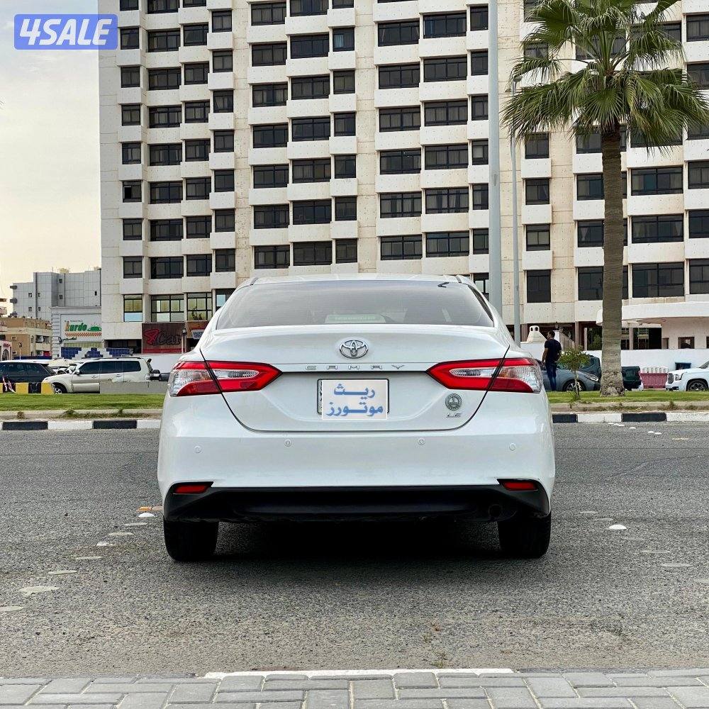 بيع🔺شراء🔺تثمين

للبيع تويوتا كامري LE
موديل 2020
العداد 100 الف4