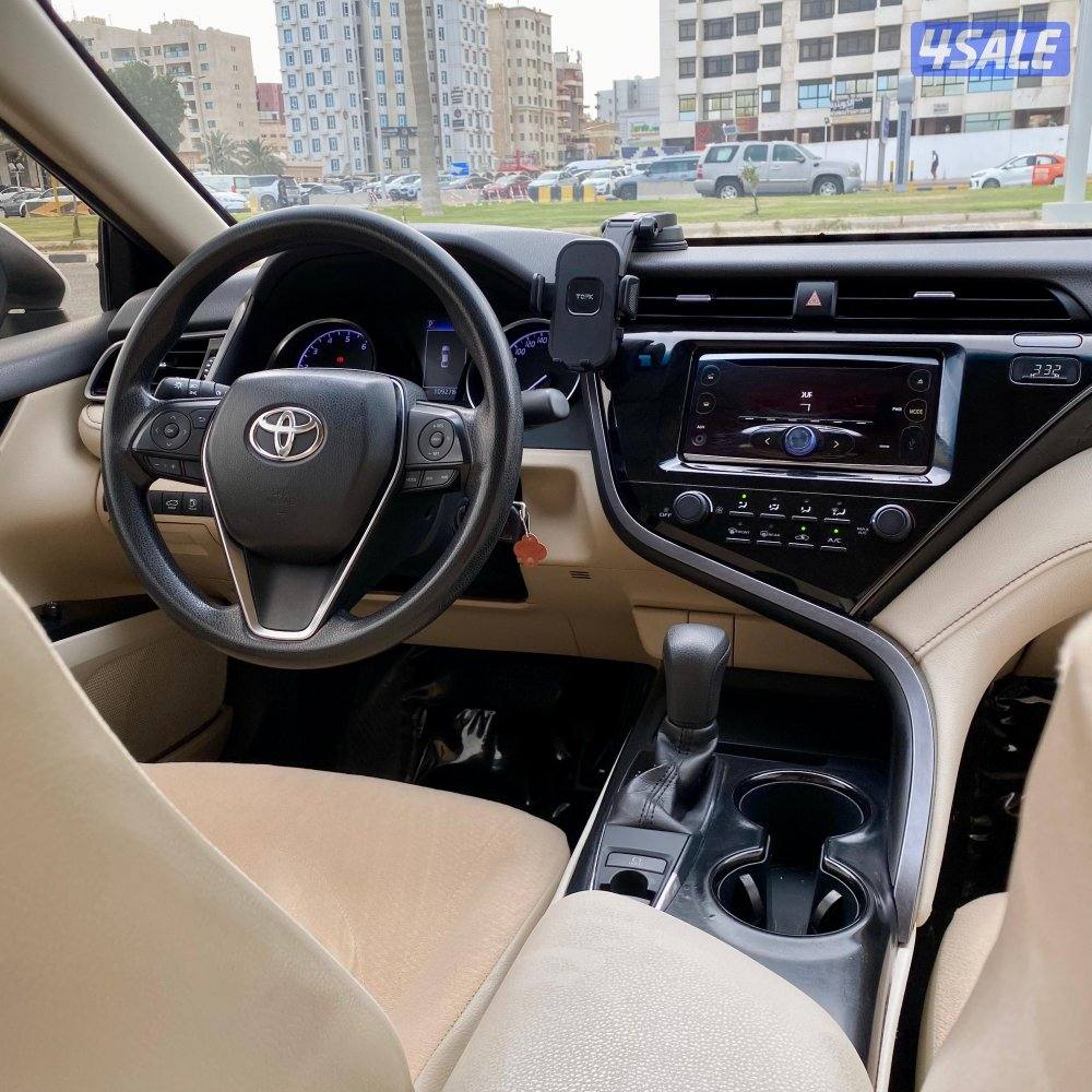 بيع🔺شراء🔺تثمين

للبيع تويوتا كامري LE
موديل 2020
العداد 100 الف7