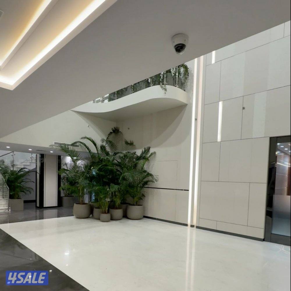 للإيجار لوبي يصلح لكوفي شوف ببرج بالديرة1