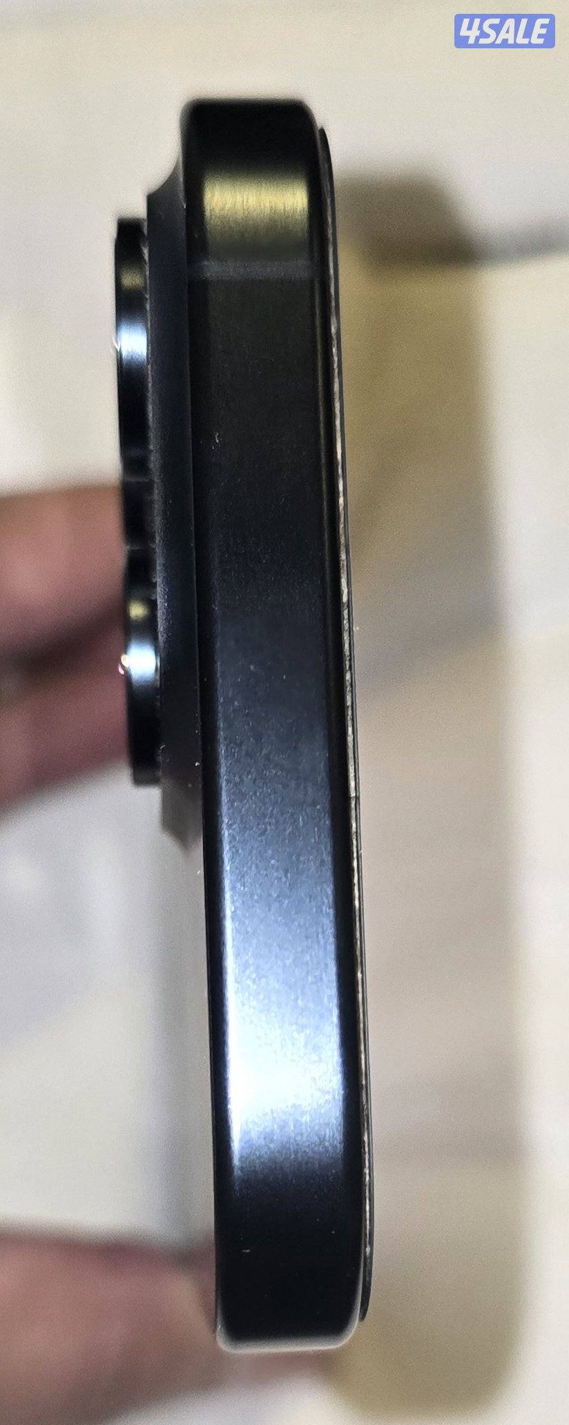 iPhone 15 pro max, 256 GB, battery health 88%2