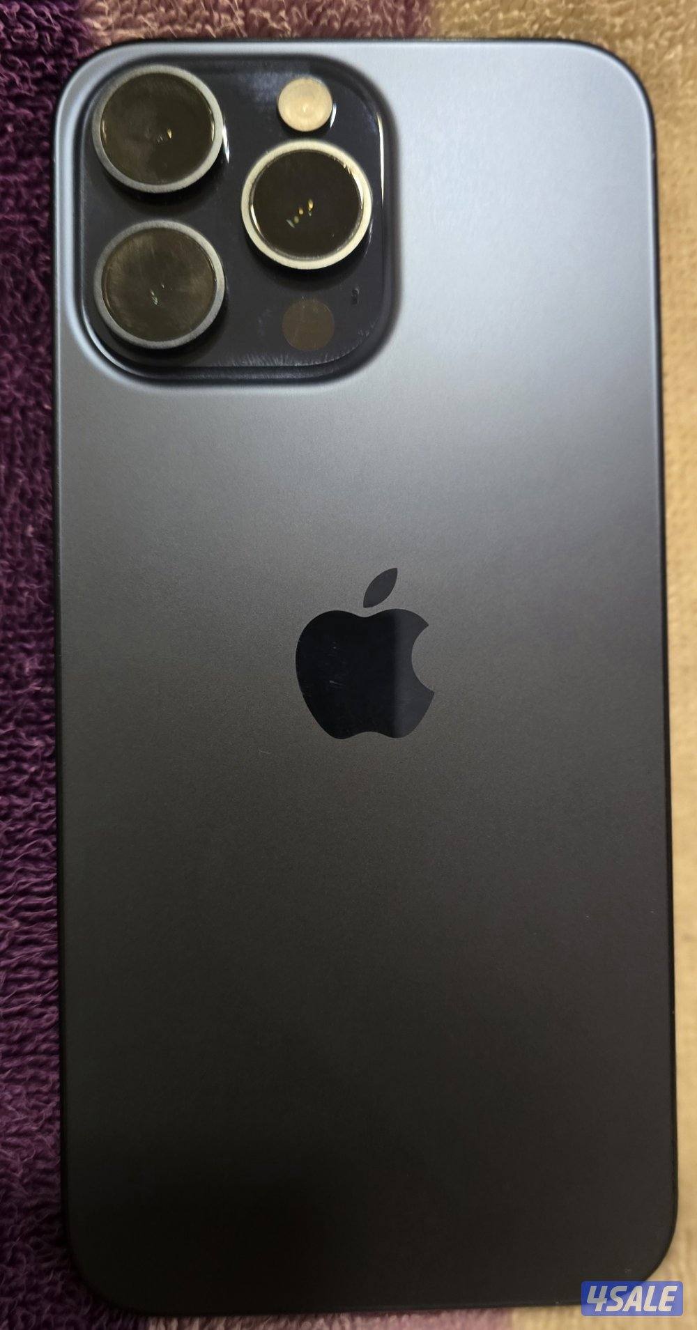 iPhone 15 pro max, 256 GB, battery health 88%6