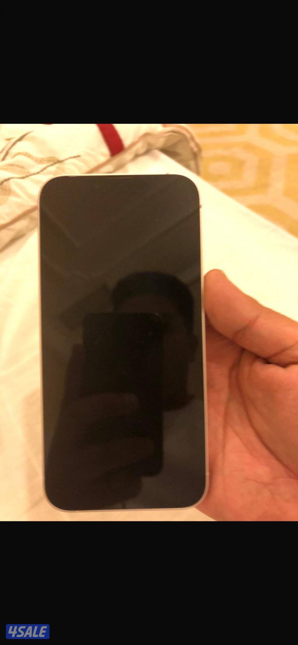 ايفون 13 نظيييف جدا0