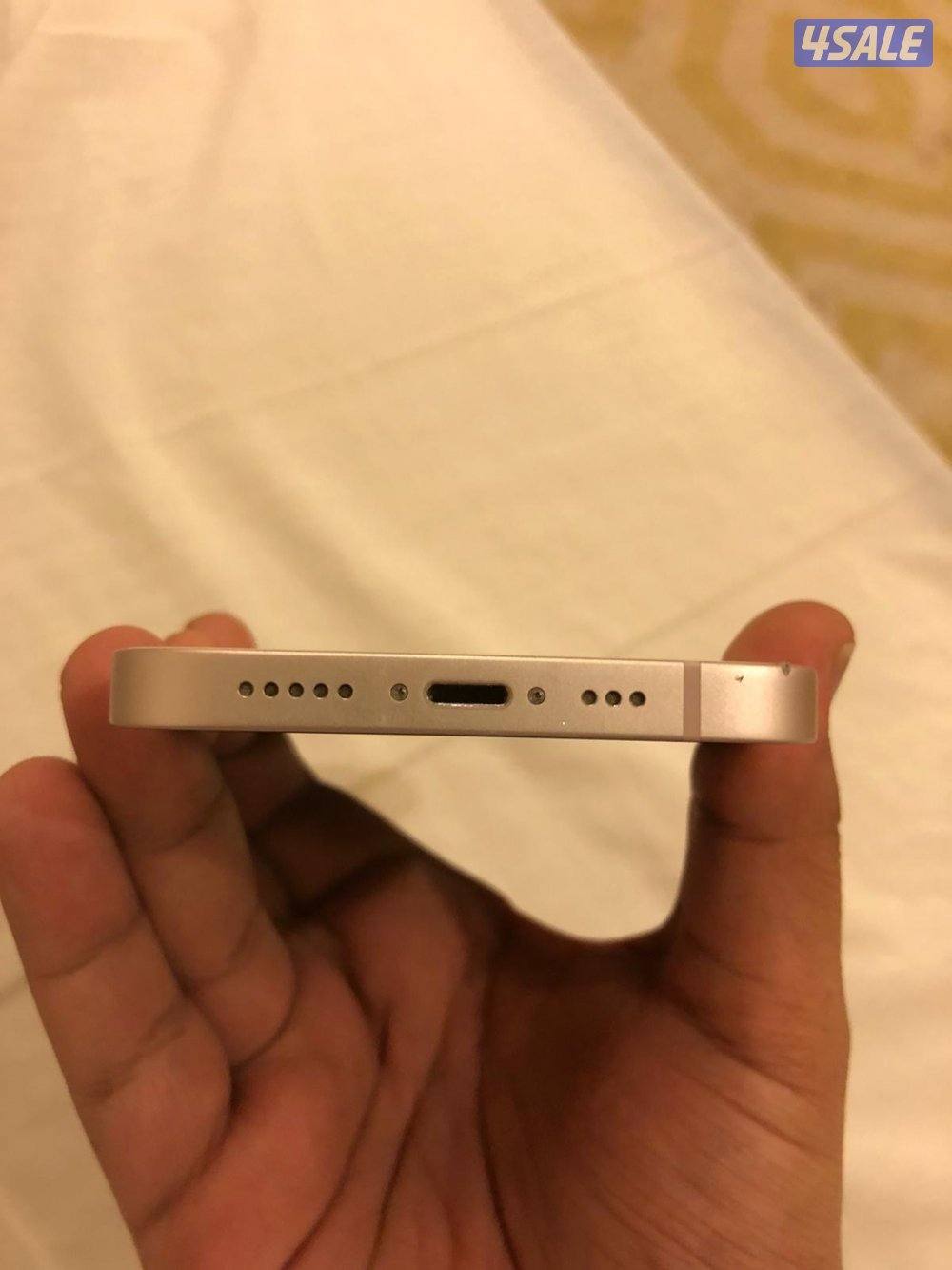 ايفون 13 نظيييف جدا5