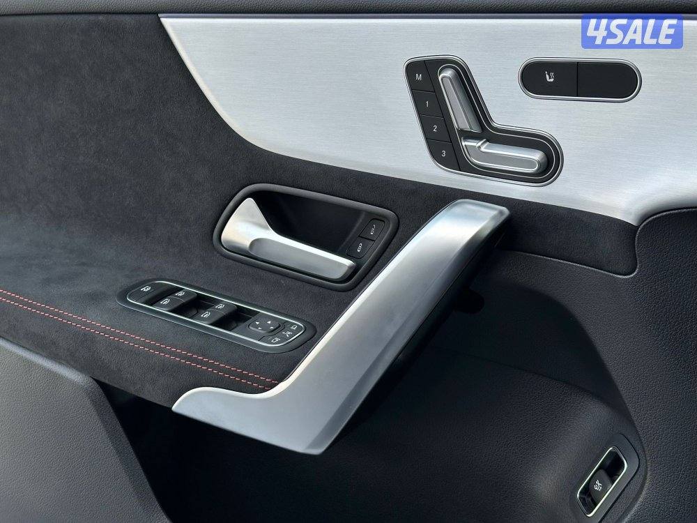 مرسيدسA200 كتAMG موديل2025 وارد الامارات (اصفار) تحت الكفاله12