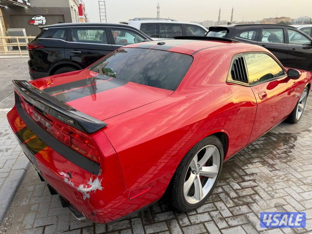 للبيع شالنجر 2009 SRT8 اصلي فحص كامل4