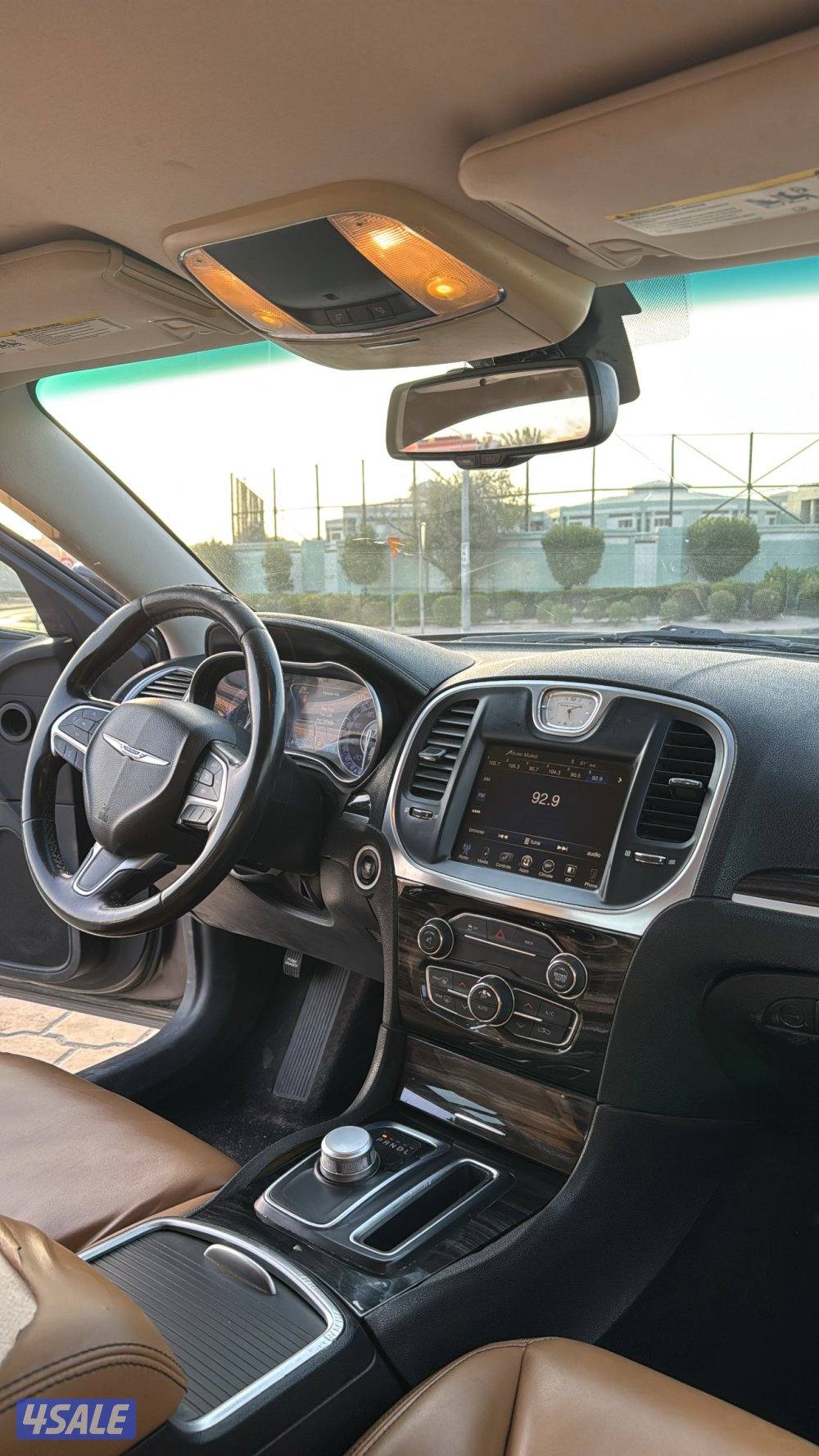 للبيع كرايزلر1