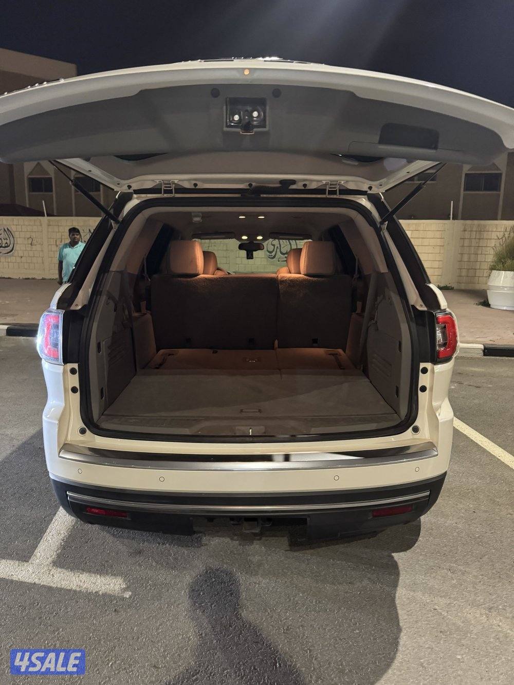 ‏ًGMC اكاديا SLE - الموديل:2014 - العداد:2373