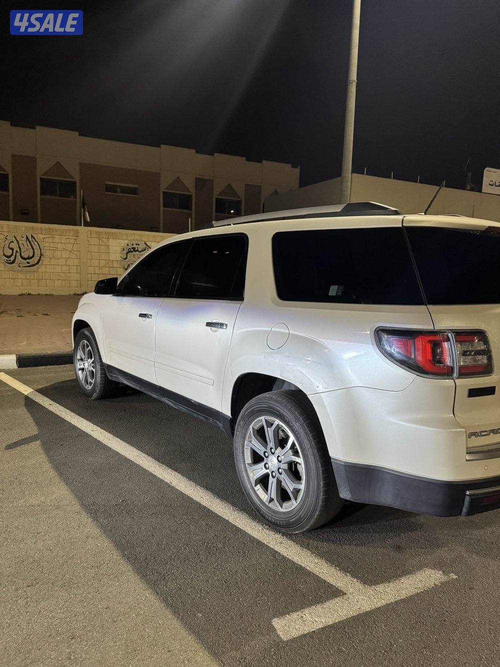 ‏ًGMC اكاديا SLE - الموديل:2014 - العداد:2378