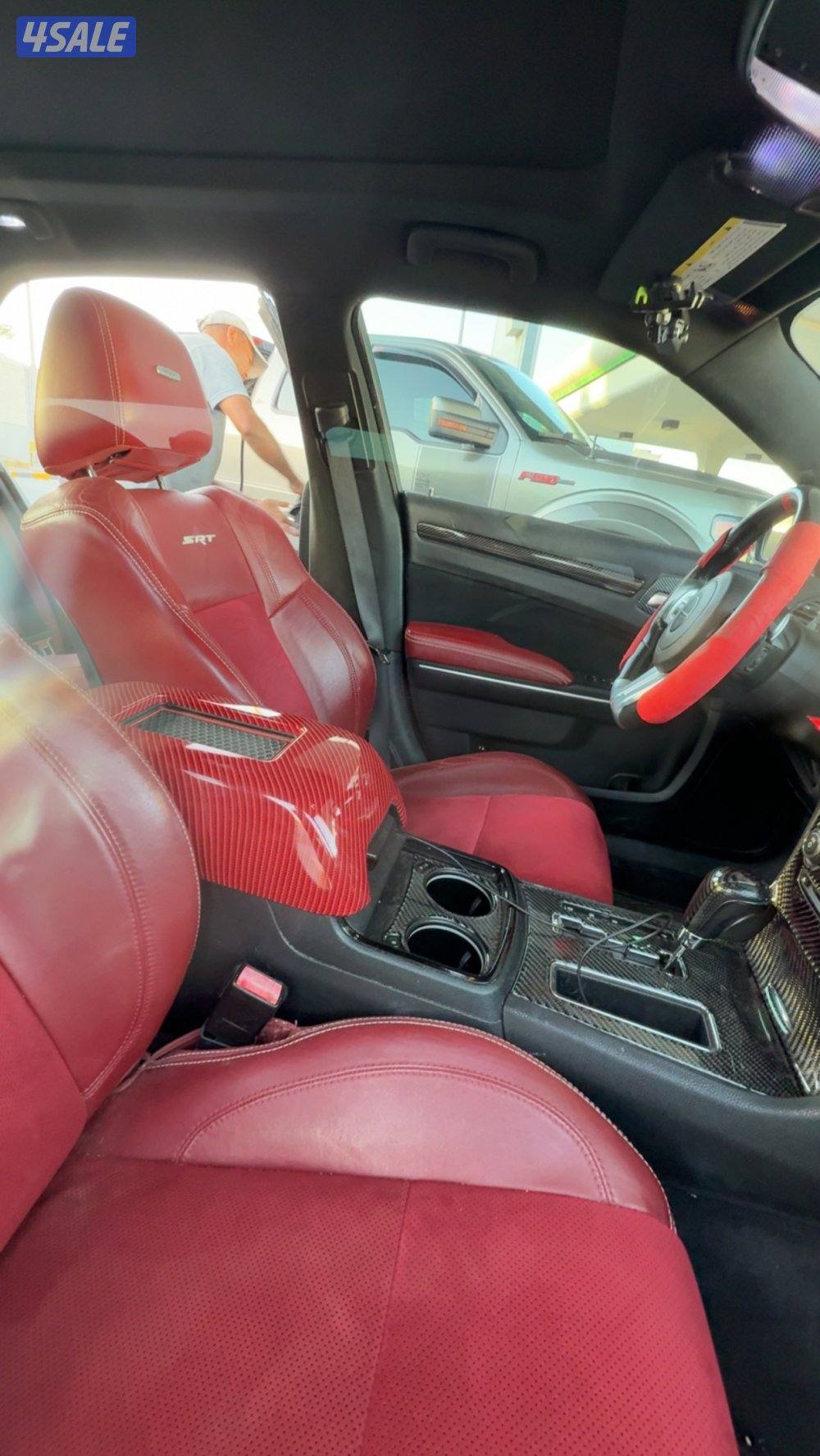 كرايسلر SRT81