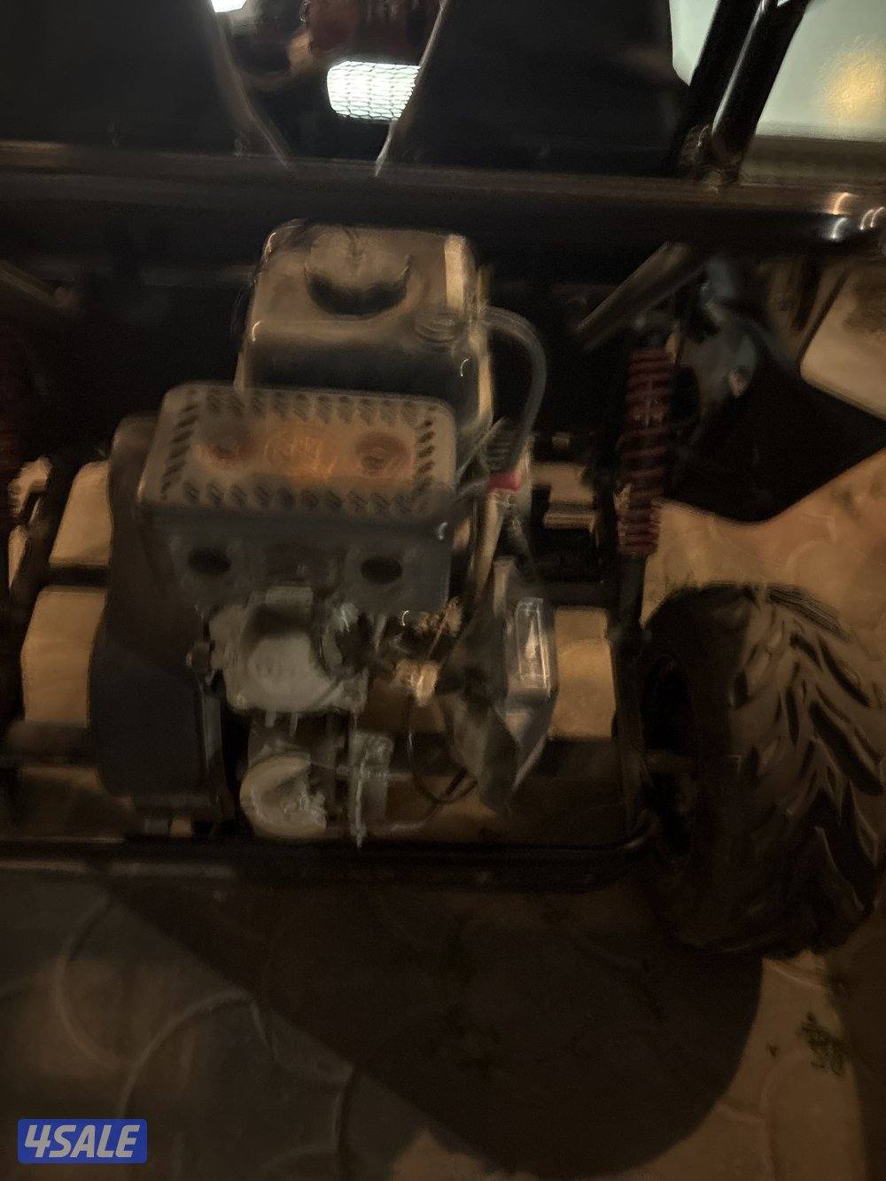 hammer head 208cc,speed max45 kmph. LED needs battery2