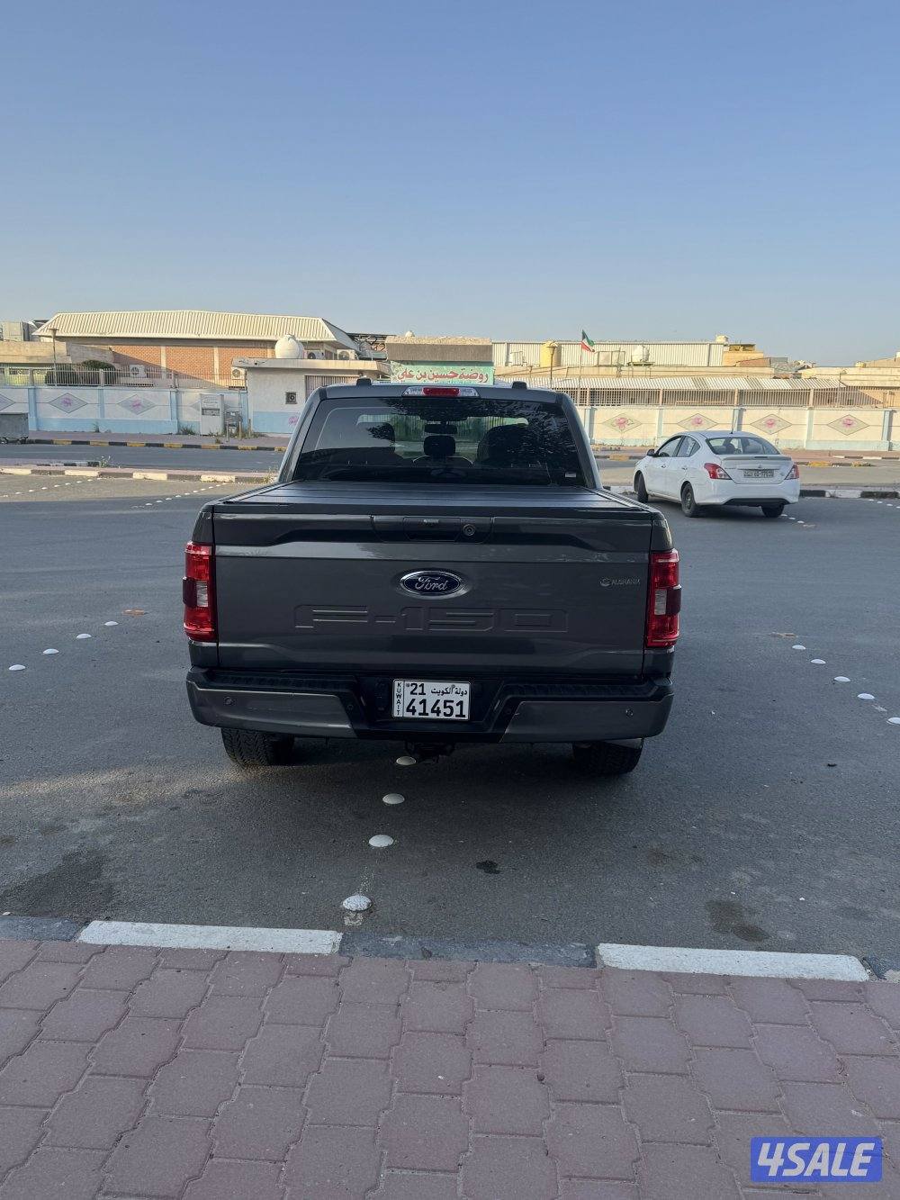 بحالة ممتازه4