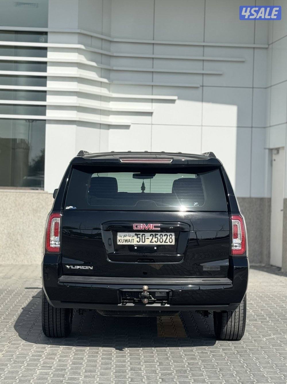 للبيع يوكن SLT موديل 20175