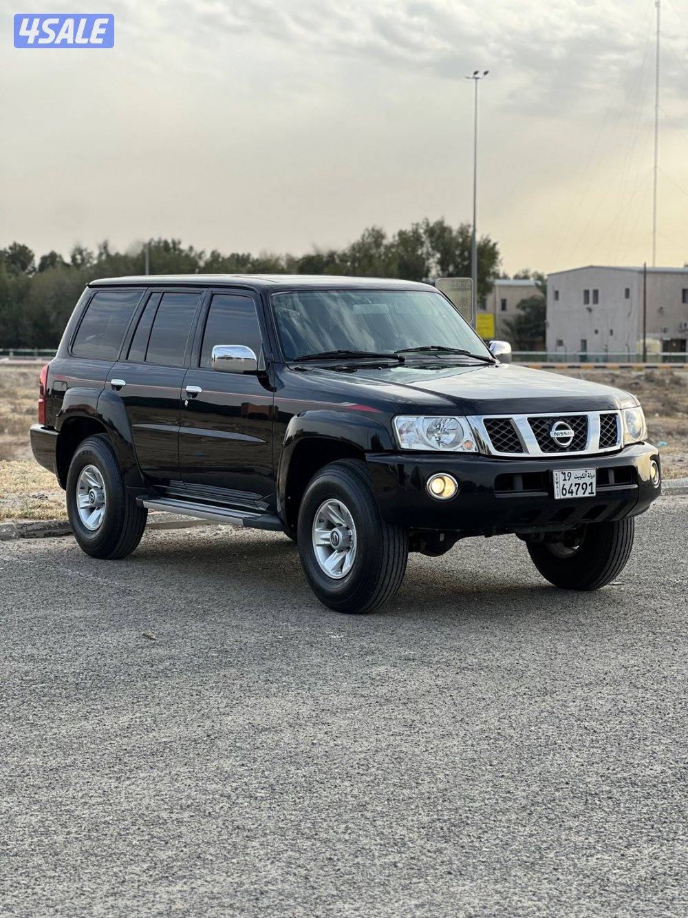 للبيع نيسان سفاري 2021 قير عادي بحالة وكالة حمايه فل بدي عداد 1490