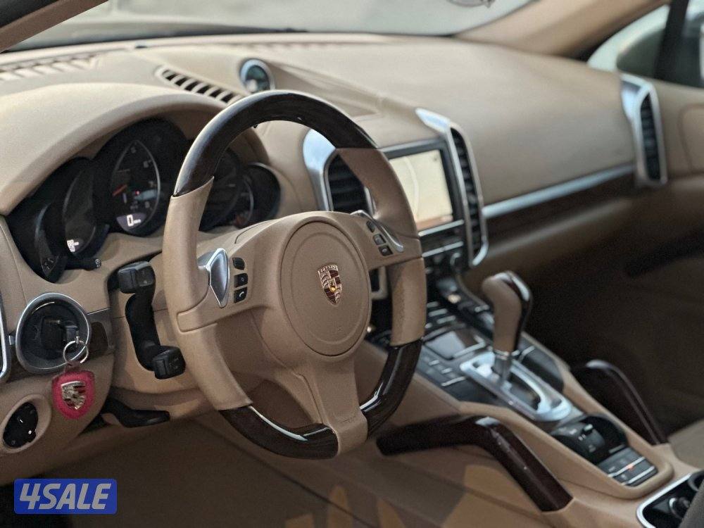 للبيع بورش كايين ماشي ١٣٨ الف كيلو7