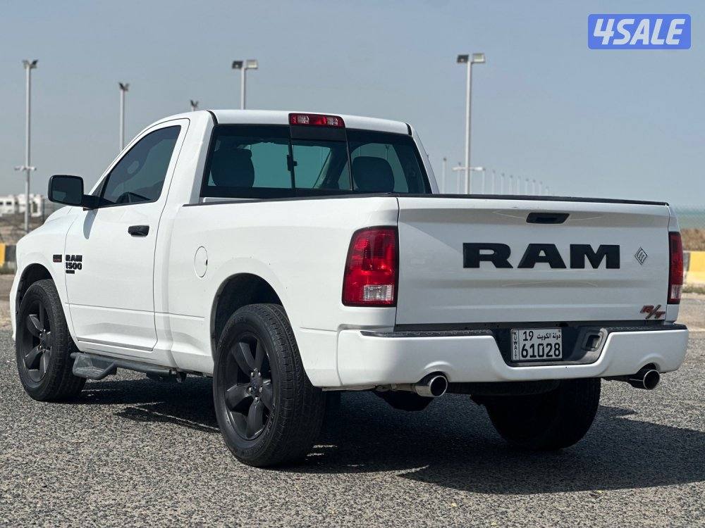 للبيع دودج رام Hemi ٨ سلندر3