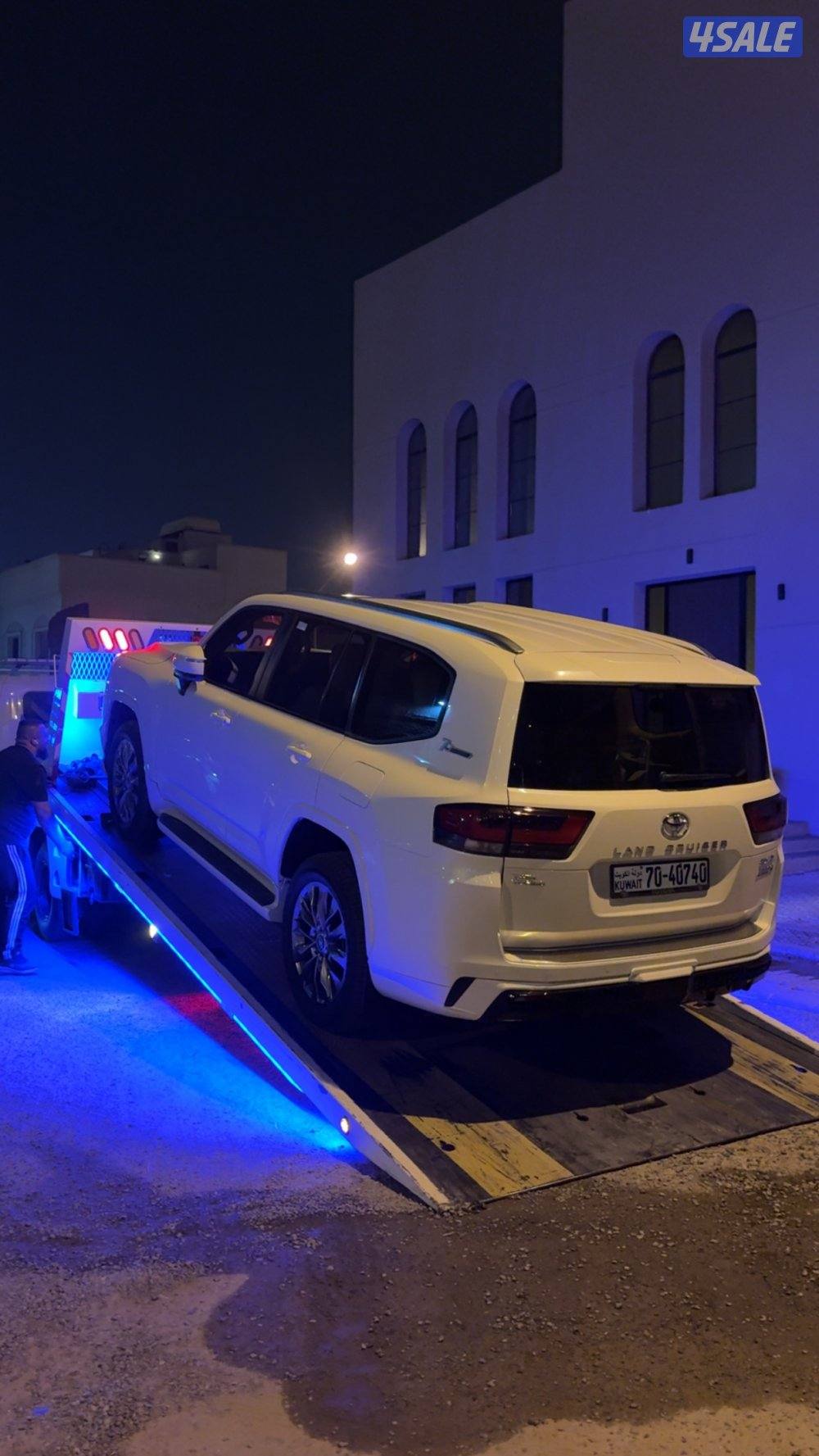 لاند كروزر ايرو اس 202210