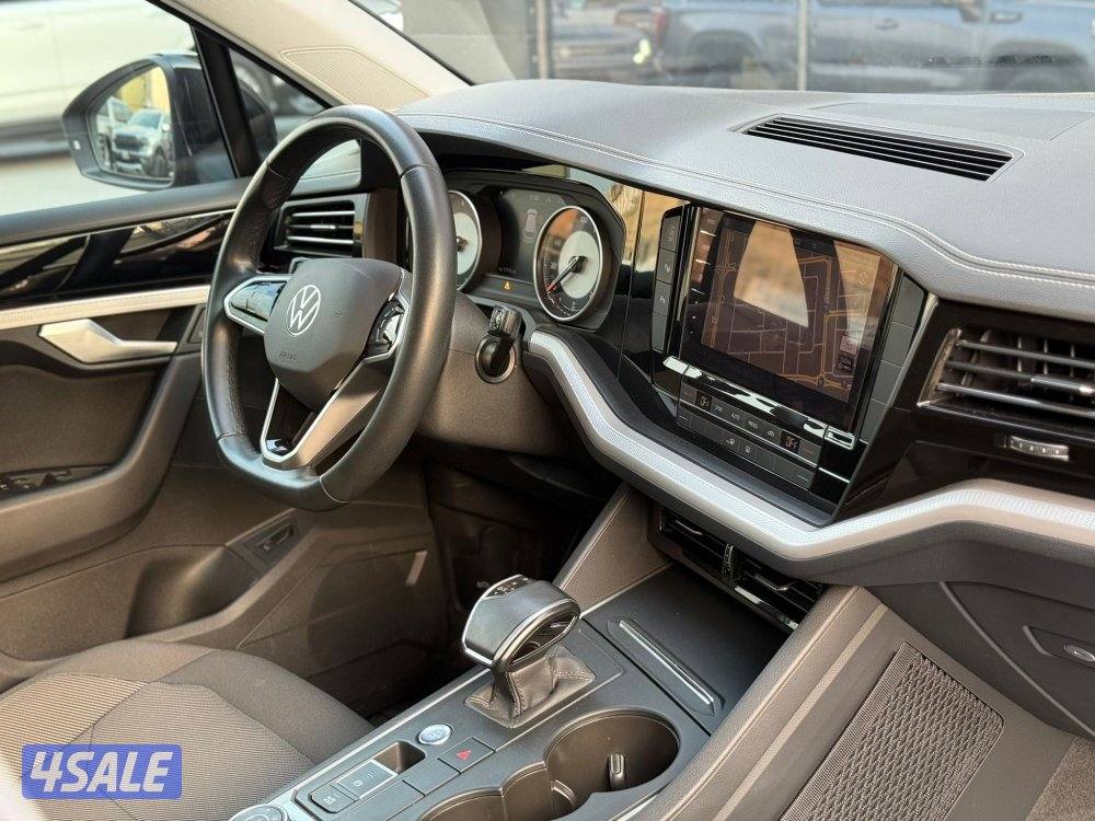 VOLKSWAGEN TOUAREG _ 2023 عداد 51 الف فقط7