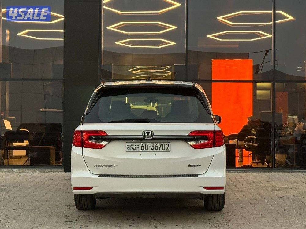 HONDA ODYSSEY _2021 عداد 37 الف فقط5