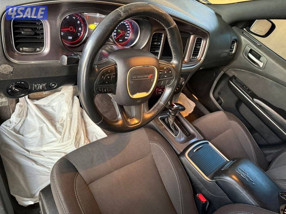للبيع دودج تشارجر SXT موديل 20184