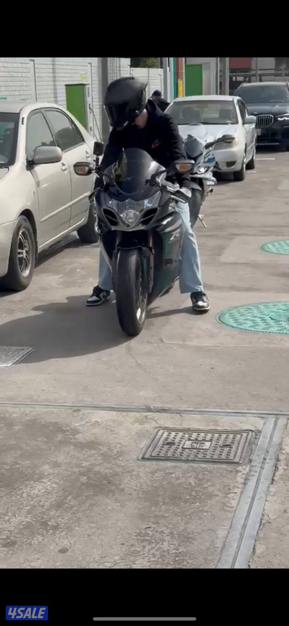 للبيع فقط شرط الفحص والنظاافه سراد 2011 سبشل معاون ذهبي مخززن8