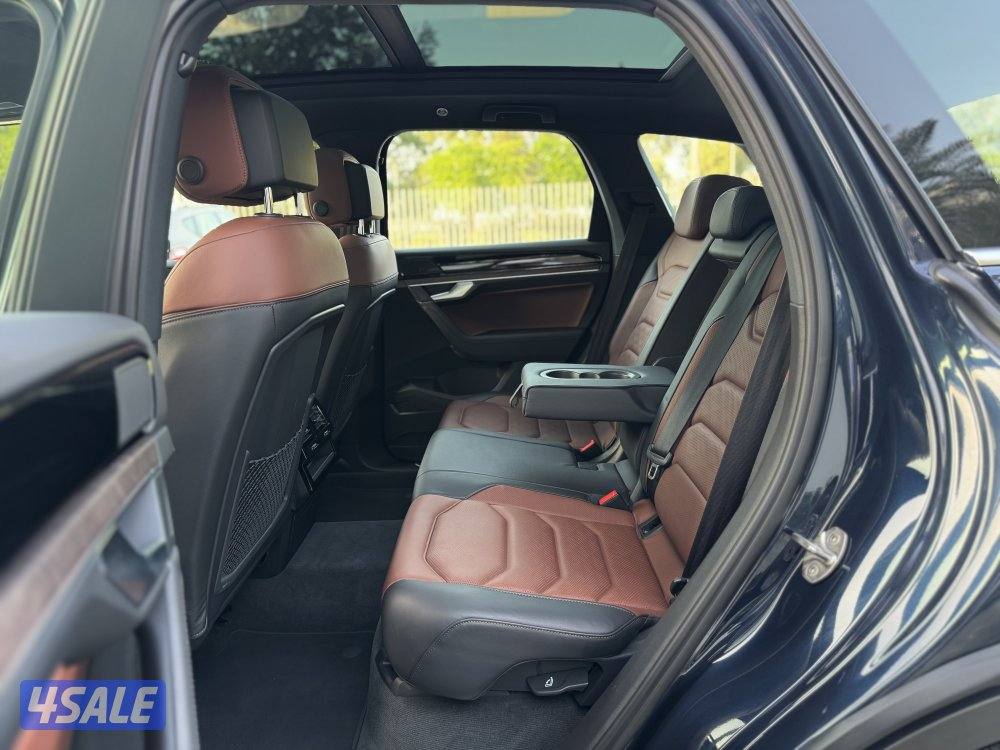 فولكس  طوارق 2023 عداد 29 الدرجة الأولى صبغ وكالة بهبهاني تحت الكفالة13