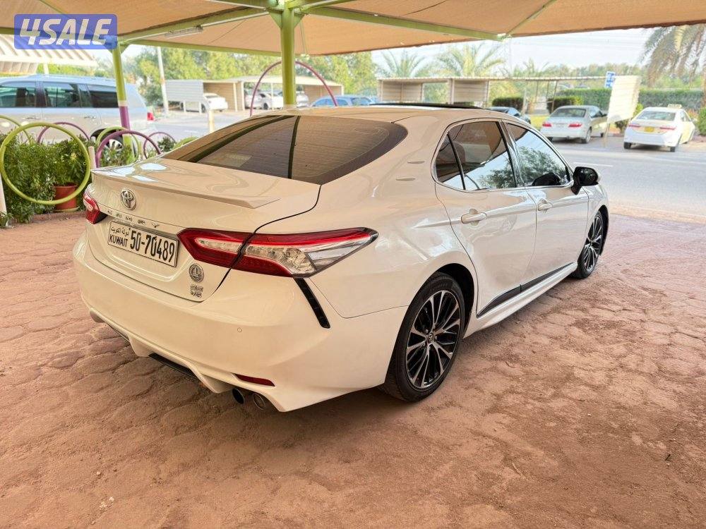 للبيع كامري 2019 سبورت0