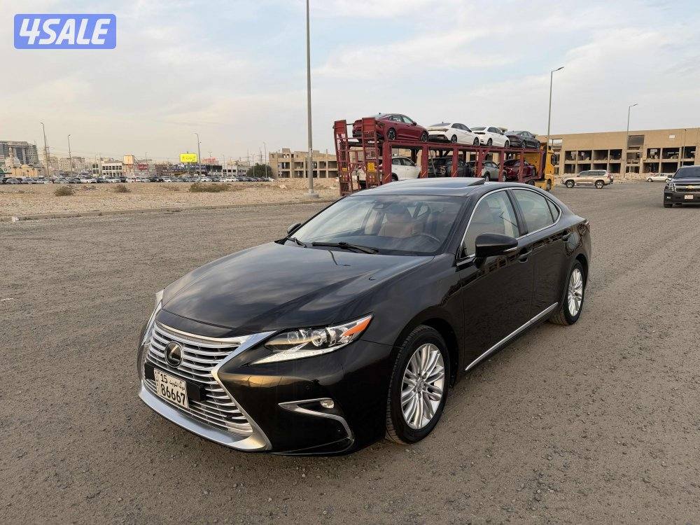 لكزس 2018 بحالة المصنع كالجديد3