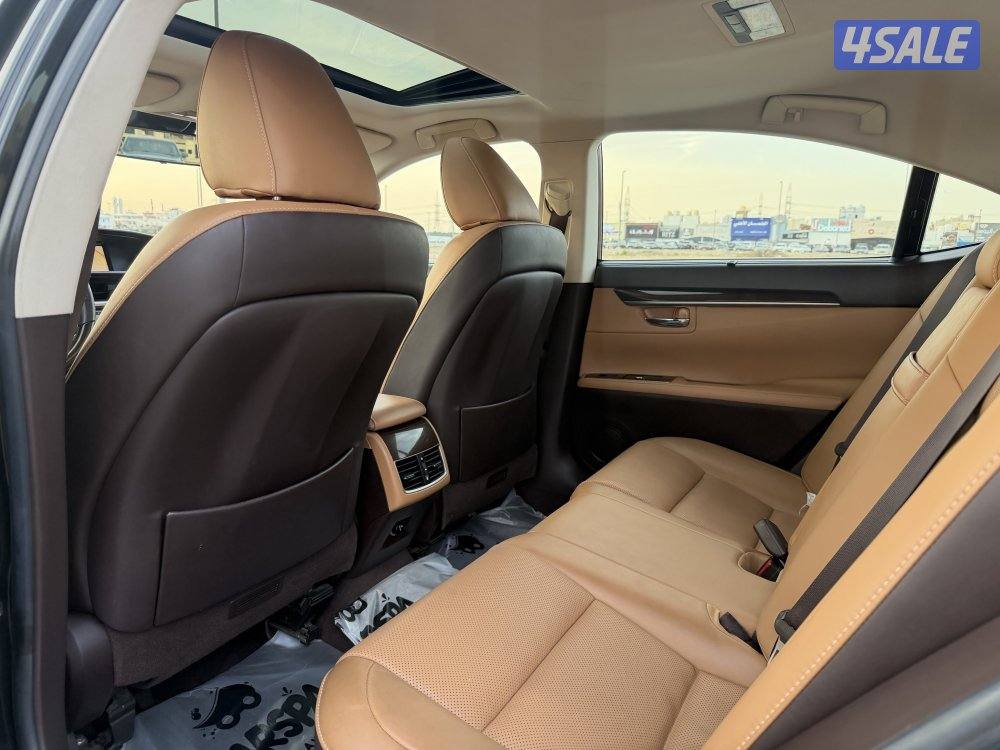 لكزس 2018 بحالة المصنع كالجديد4