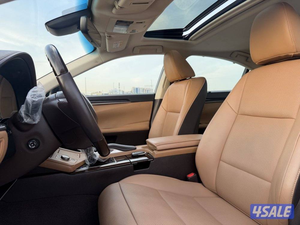 لكزس 2018 بحالة المصنع كالجديد5