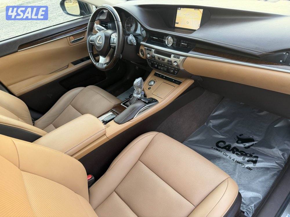 لكزس 2018 بحالة المصنع كالجديد8